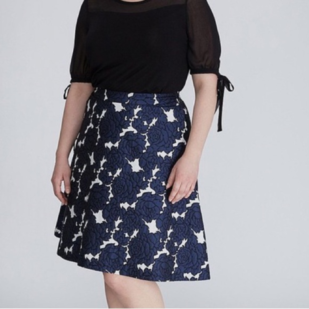 LANE BRYANT 💎💎💎BLUE FLORAL SKIRT
